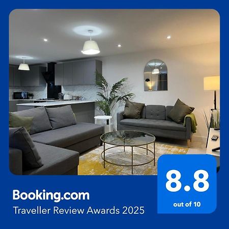 Open Plan Townhouse In Shrewsbury Villa ภายนอก รูปภาพ