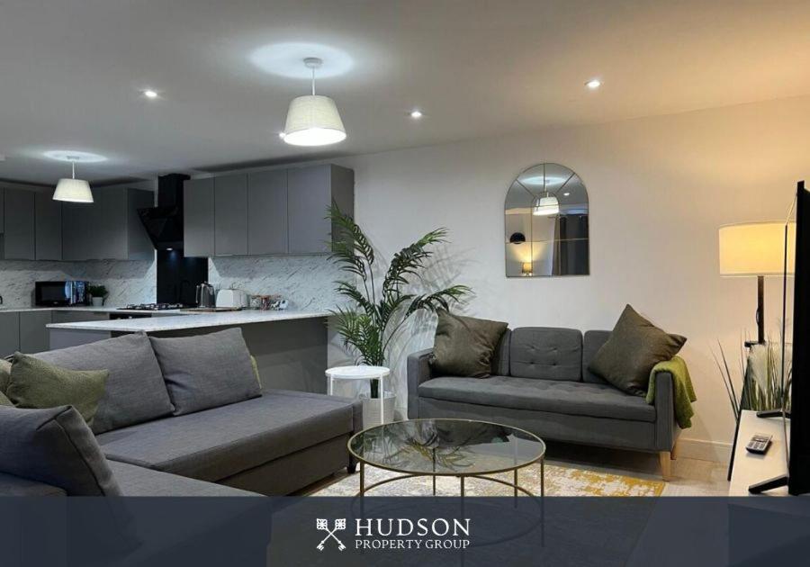 Open Plan Townhouse In Shrewsbury Villa ภายนอก รูปภาพ